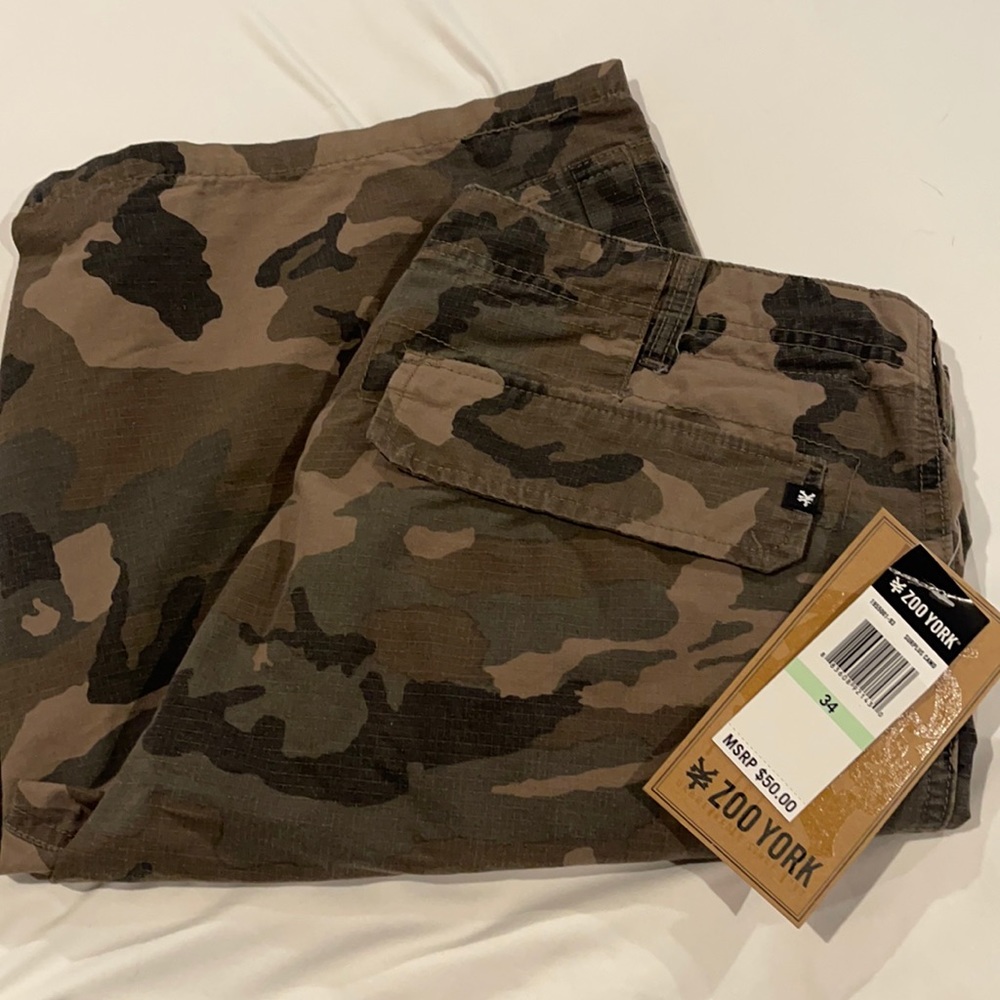 Zoo York CAMO cargo shorts 34